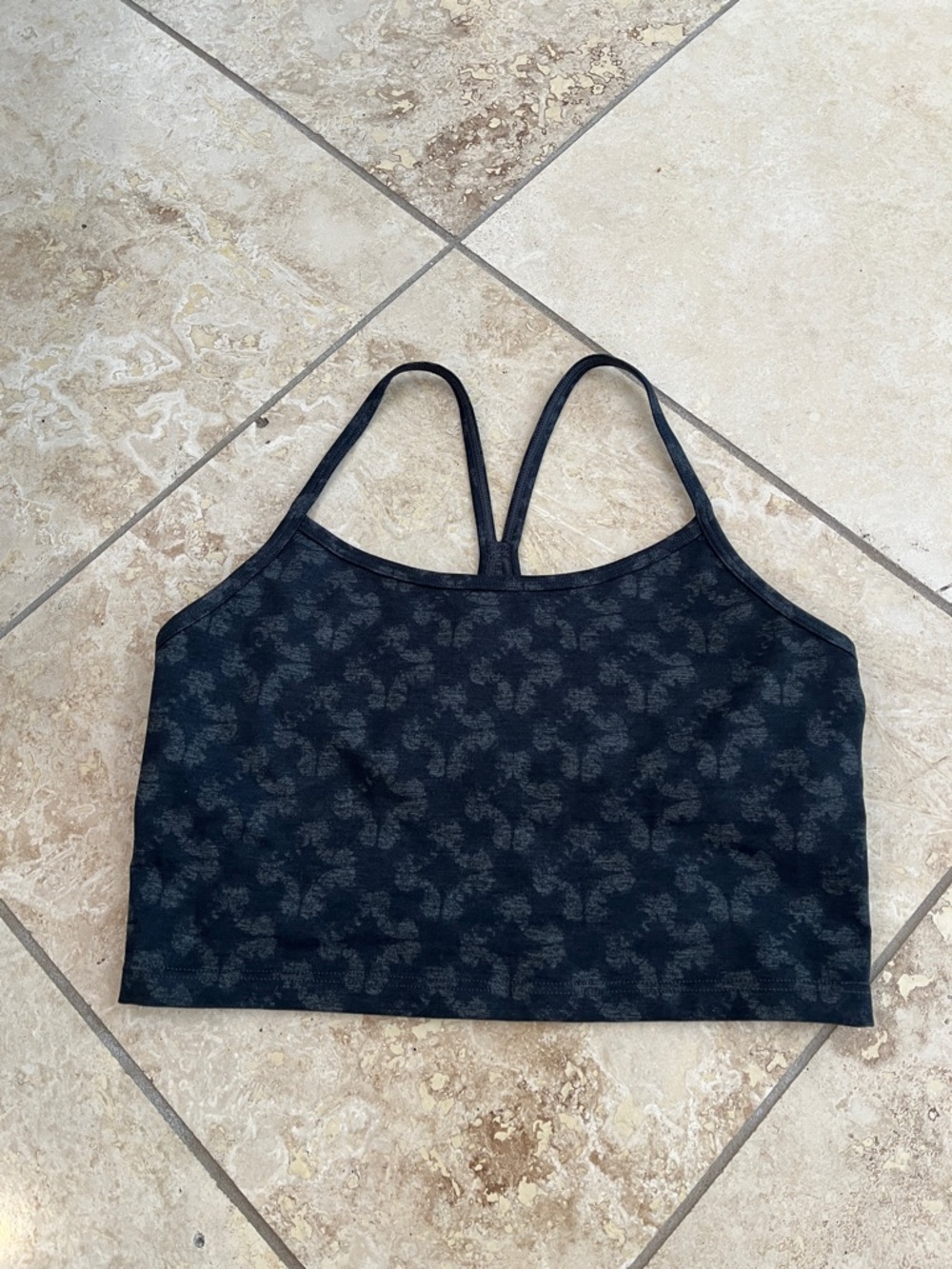 Aerie Offline Hugger tank M